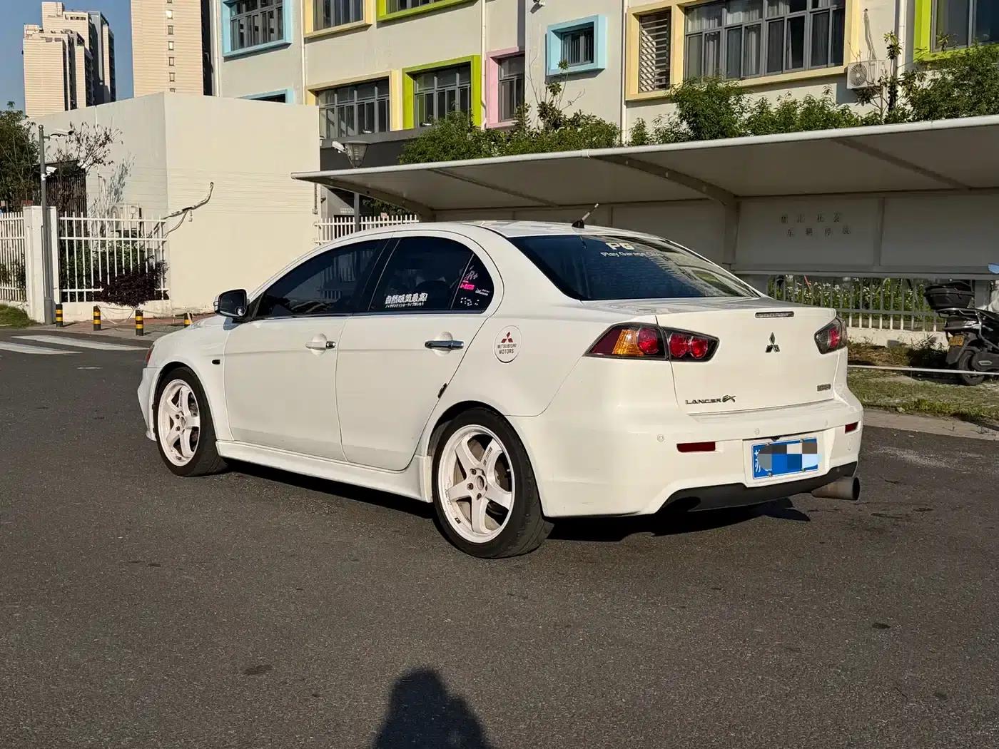 Lancer EX 2015 1.8L Manual Elite Edition (National IV Emission Standard) — миниатюра 5