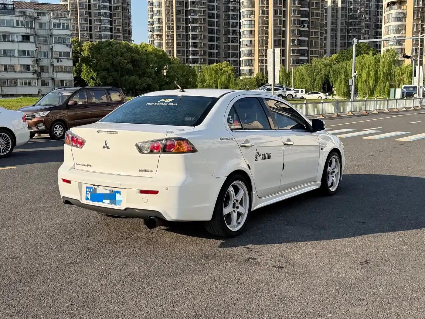 Lancer EX 2015 1.8L Manual Elite Edition (National IV Emission Standard) — миниатюра 6
