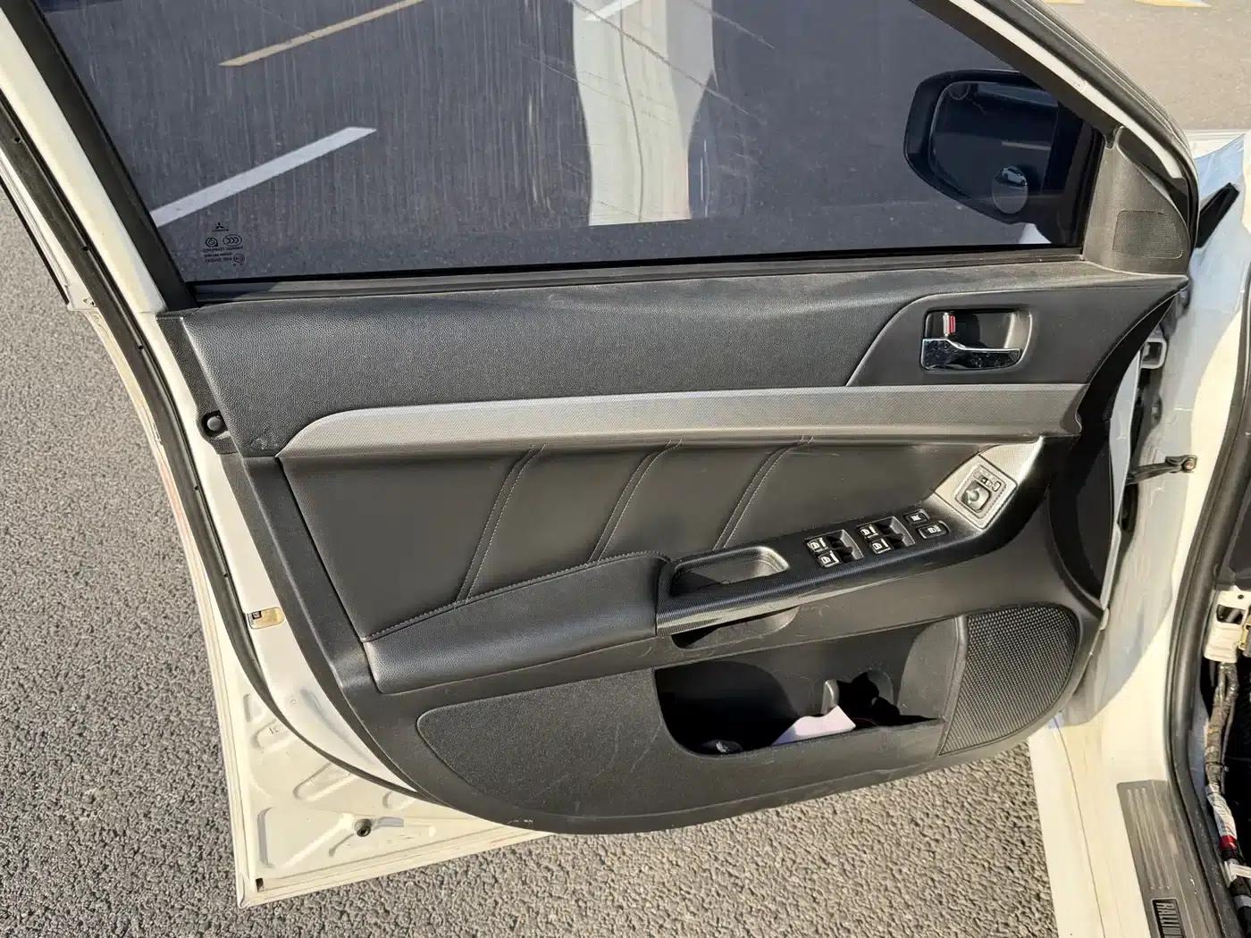 Lancer EX 2015 1.8L Manual Elite Edition (National IV Emission Standard) — миниатюра 7
