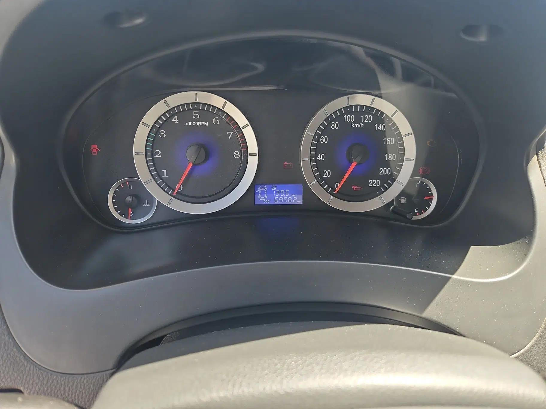 Geely Auto Diamond 2015 Sedan 1.5L Manual SuperDeluxe Model — миниатюра 9
