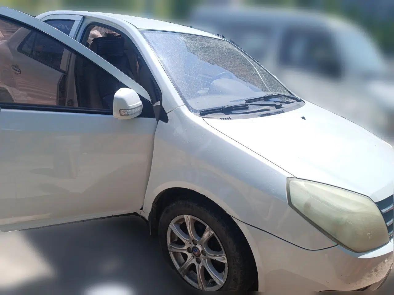 Geely Auto Diamond 2013 1.5L Manual Entry-Level Model — миниатюра 3