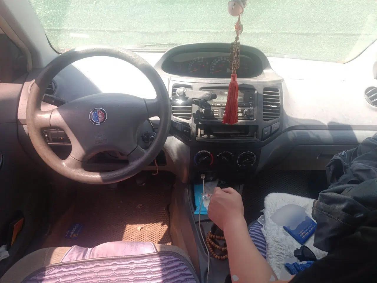 Geely Auto Diamond 2013 1.5L Manual Entry-Level Model — миниатюра 10