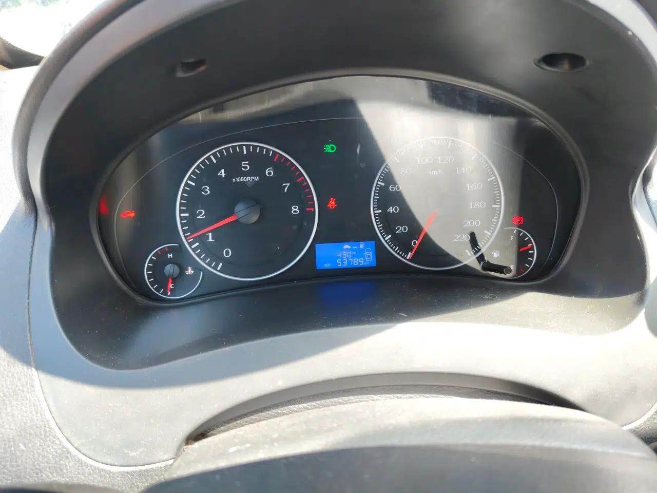 Geely Auto Diamond 2016 1.5L Manual Elite Edition — миниатюра 12