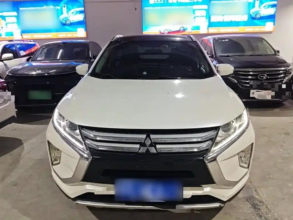 Eclipse Cross 2018 1.5T CVT 2WD Dream Edition — миниатюра 3