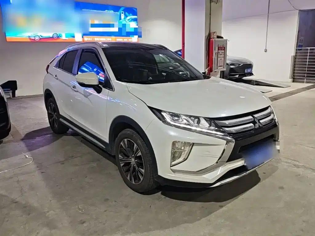 Eclipse Cross 2018 1.5T CVT 2WD Dream Edition — миниатюра 4