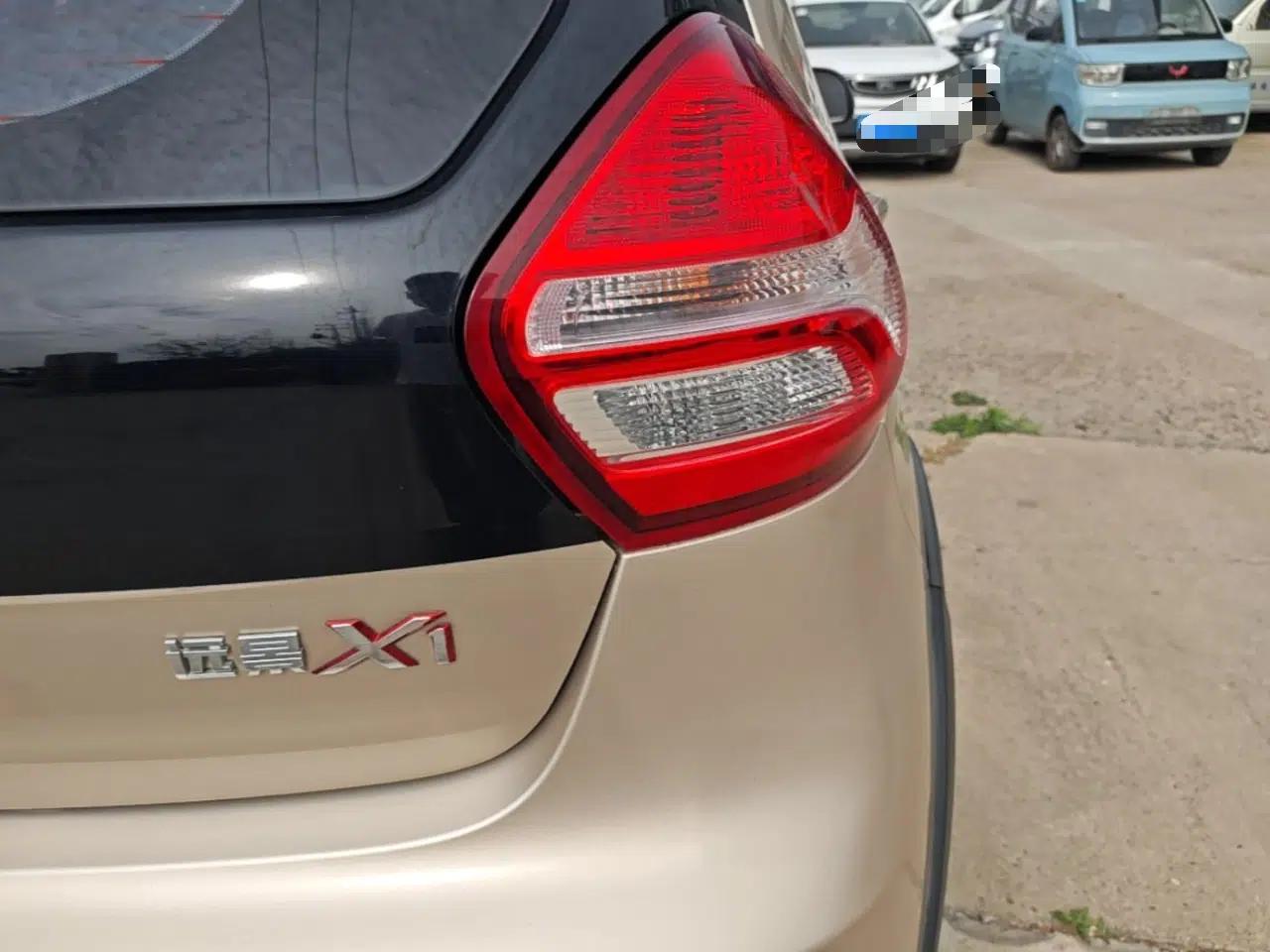 Geely Auto Vision X1 2017 1.3L Automatic Player Edition — миниатюра 7