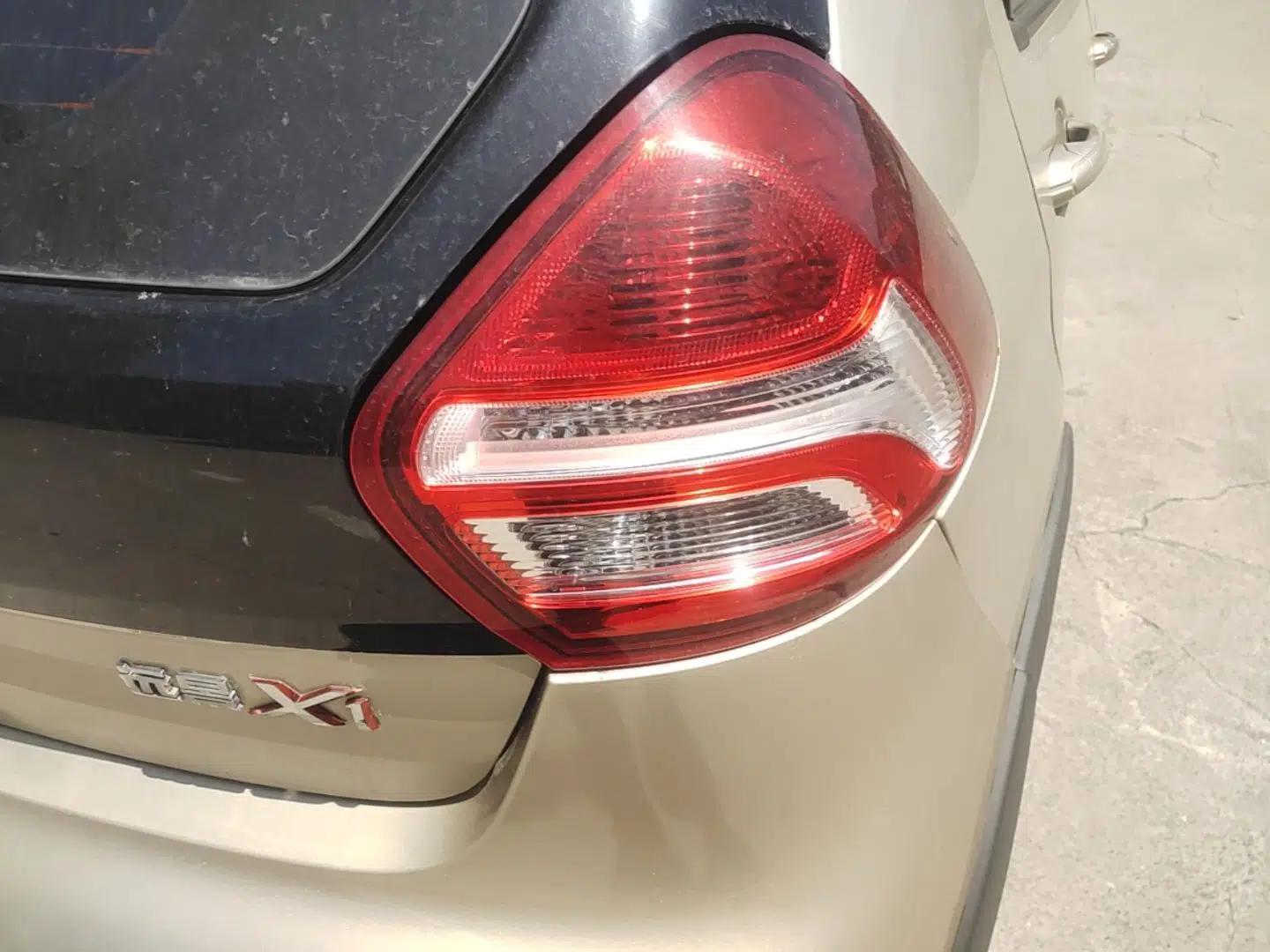 Geely Auto Vision X1 2017 1.3L Manual Frenzy Edition — миниатюра 7