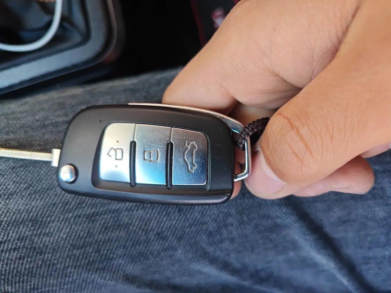 Geely Auto Vision X1 2017 1.3L Automatic Player Edition — миниатюра 9