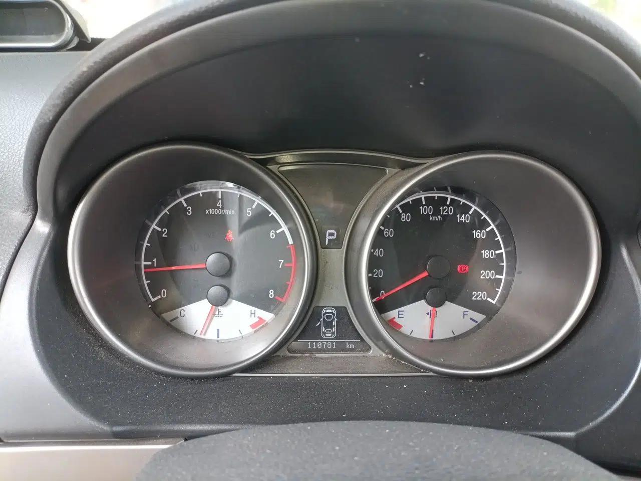 Geely Auto GX7 2014 2.0L Automatic Value Edition — миниатюра 12