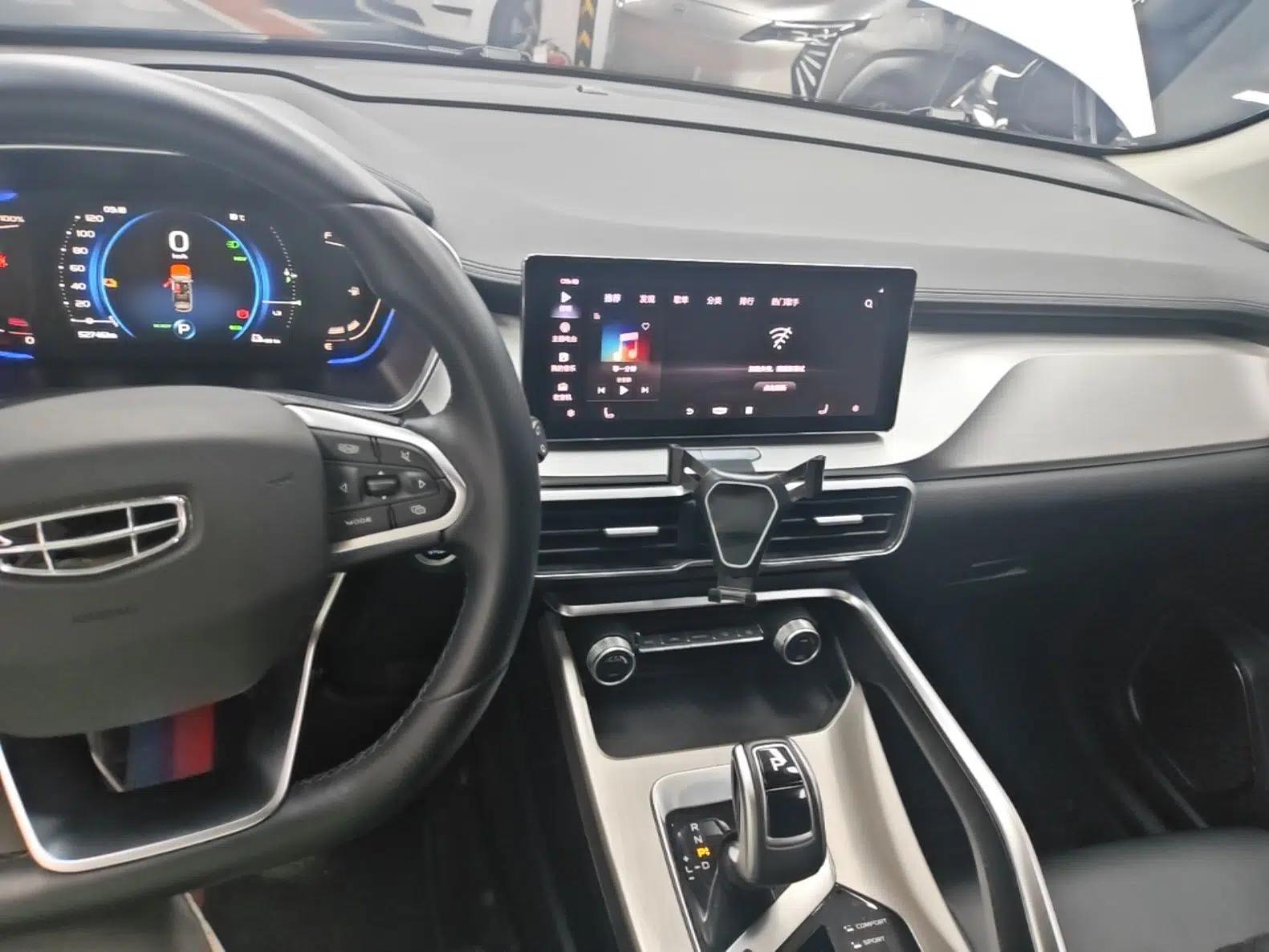 Geely Auto Coolray New Energy 2020 1.5T ePro Super — миниатюра 12