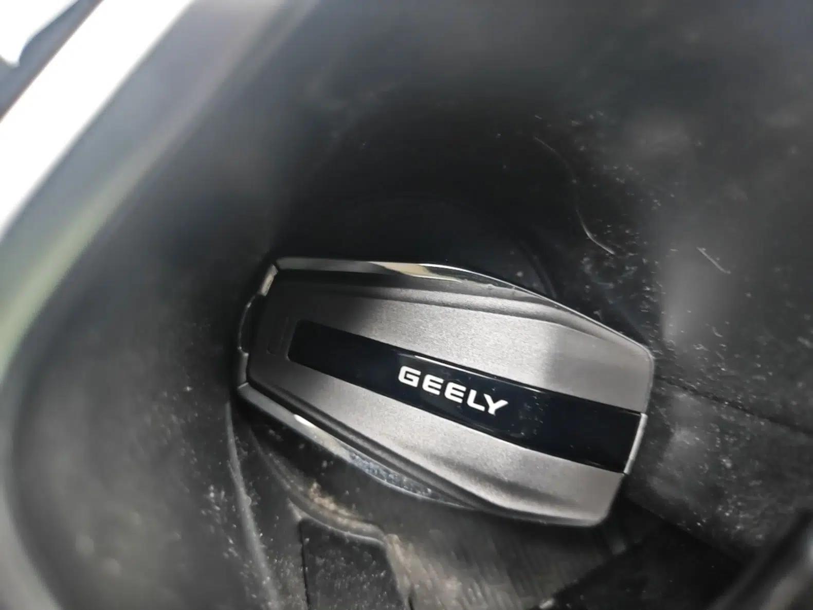 Geely Auto Coolray New Energy 2020 1.5T ePro Super — миниатюра 22
