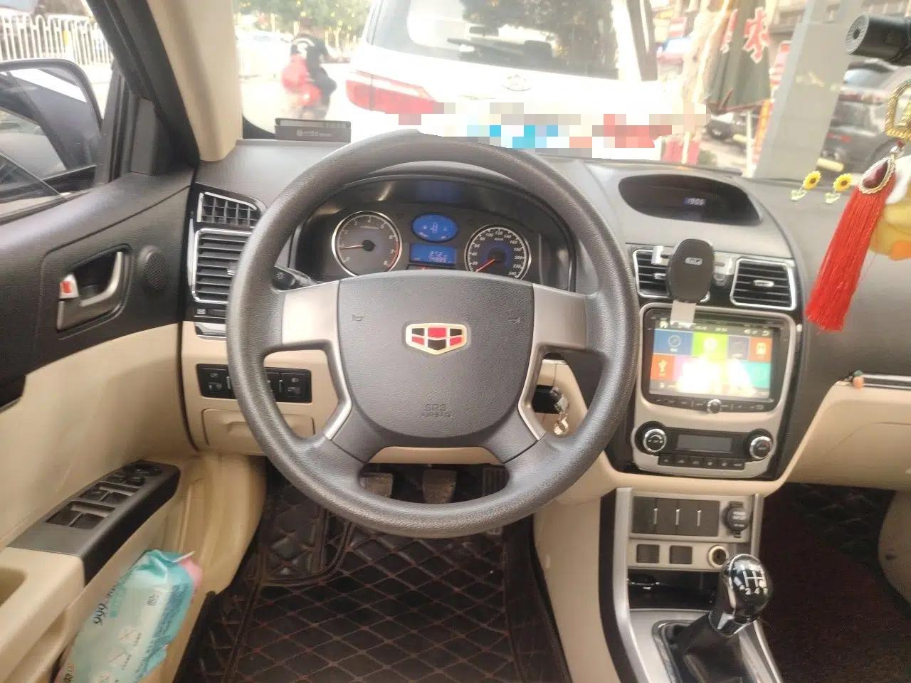 Geely Auto Classic Emgrand 2013 Sedan 1.5L Manual Elite Model — миниатюра 11