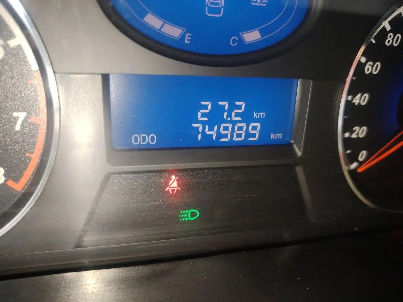 Geely Auto Classic Emgrand 2013 Sedan 1.5L Manual Elite Model — миниатюра 13