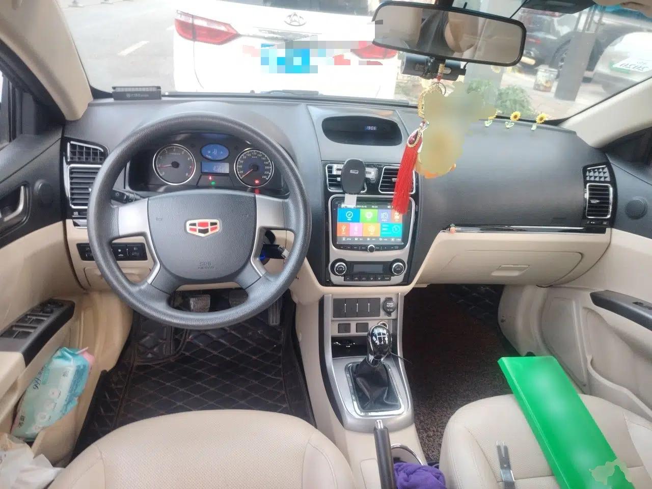 Geely Auto Classic Emgrand 2013 Sedan 1.5L Manual Elite Model — миниатюра 10