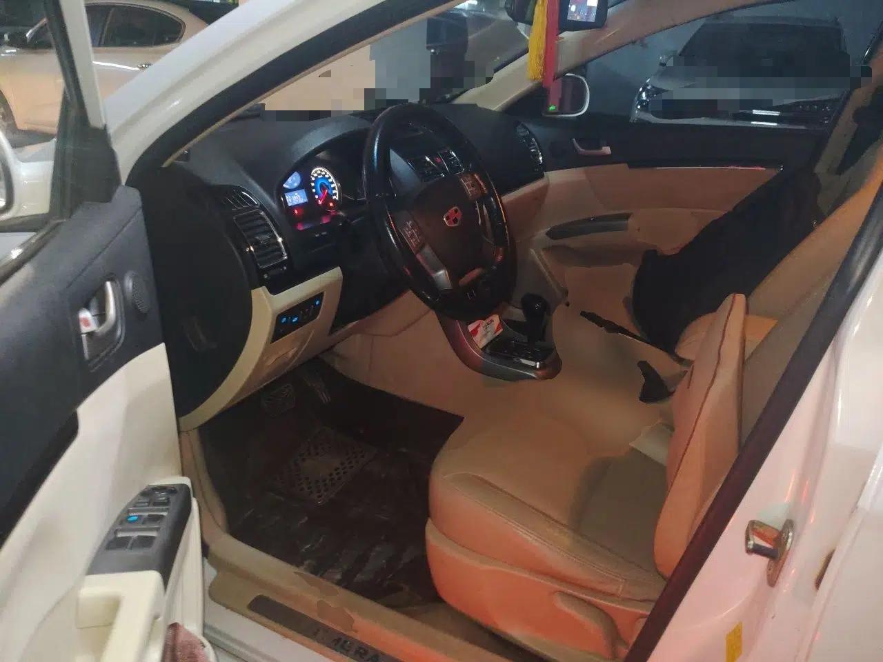 Geely Auto Classic Emgrand 2013 Sedan 1.8L CVT Elite Model — миниатюра 17