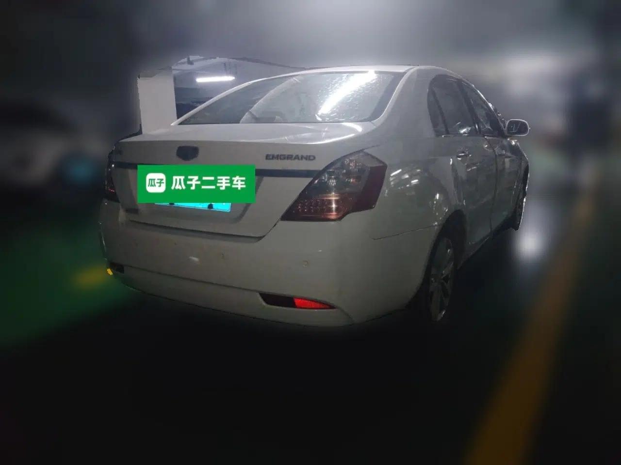 Geely Auto Classic Emgrand 2013 Sedan 1.8L CVT Elite Model — миниатюра 6