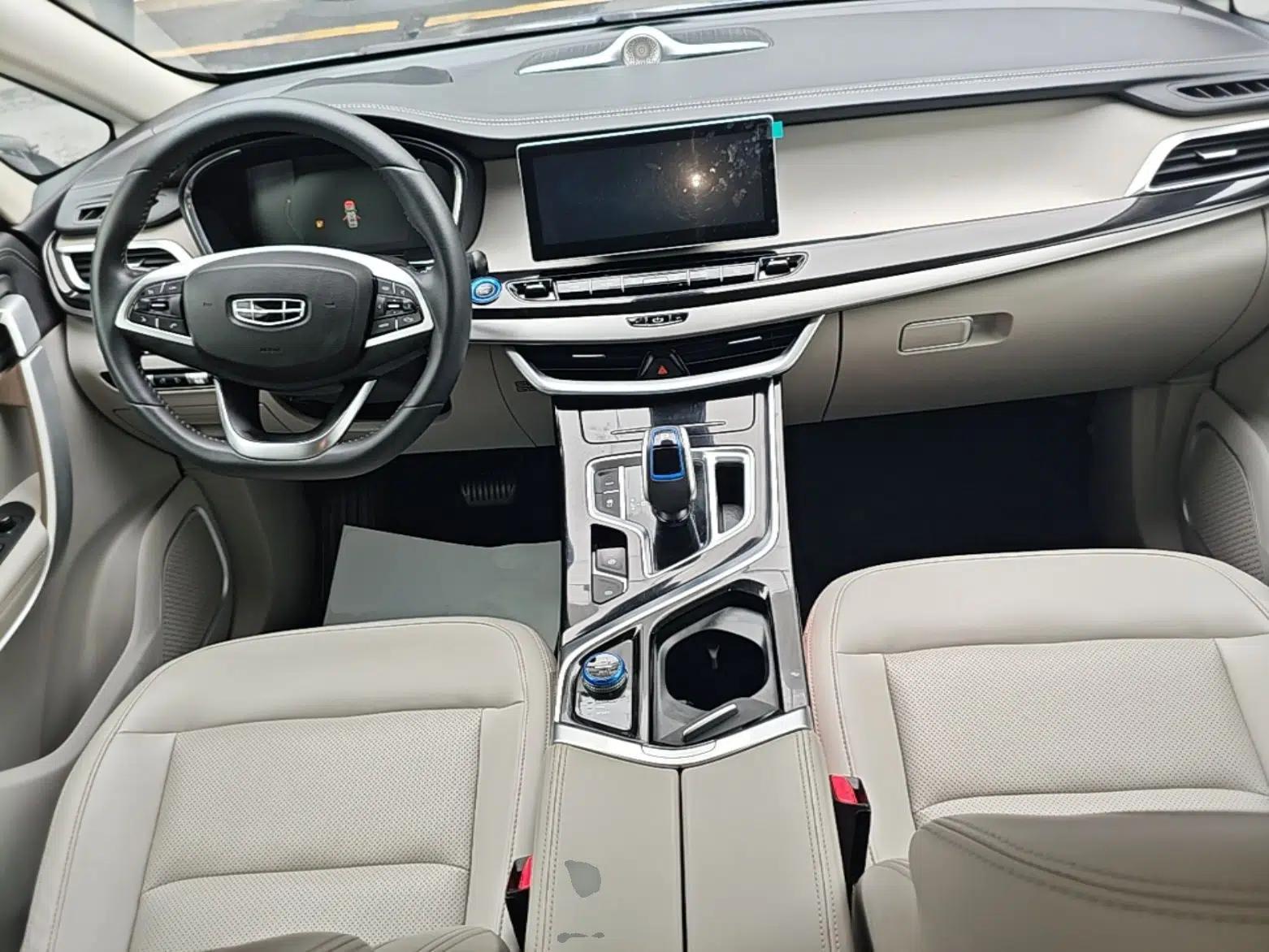 Geely Auto Jiajie New Energy 2021 ePro 1.5TD PHEV Comfort Edition — миниатюра 12
