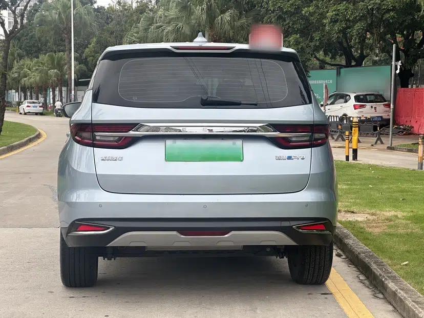 Geely Auto Jiajie New Energy 2021 ePro 1.5TD PHEV Comfort Edition — миниатюра 7