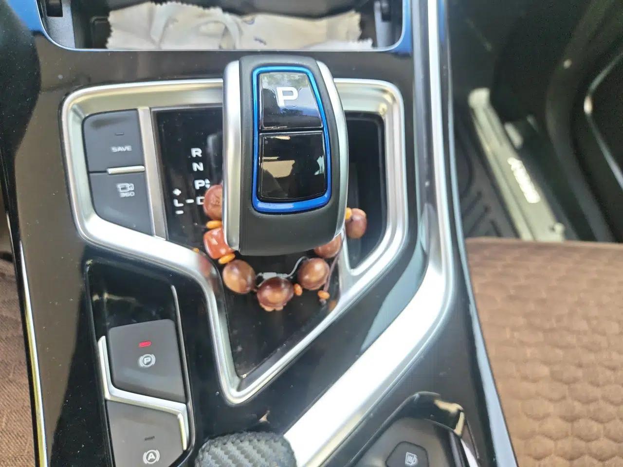 Geely Auto Jiajie New Energy 2019 1.5TD PHEV Deluxe Edition — миниатюра 15