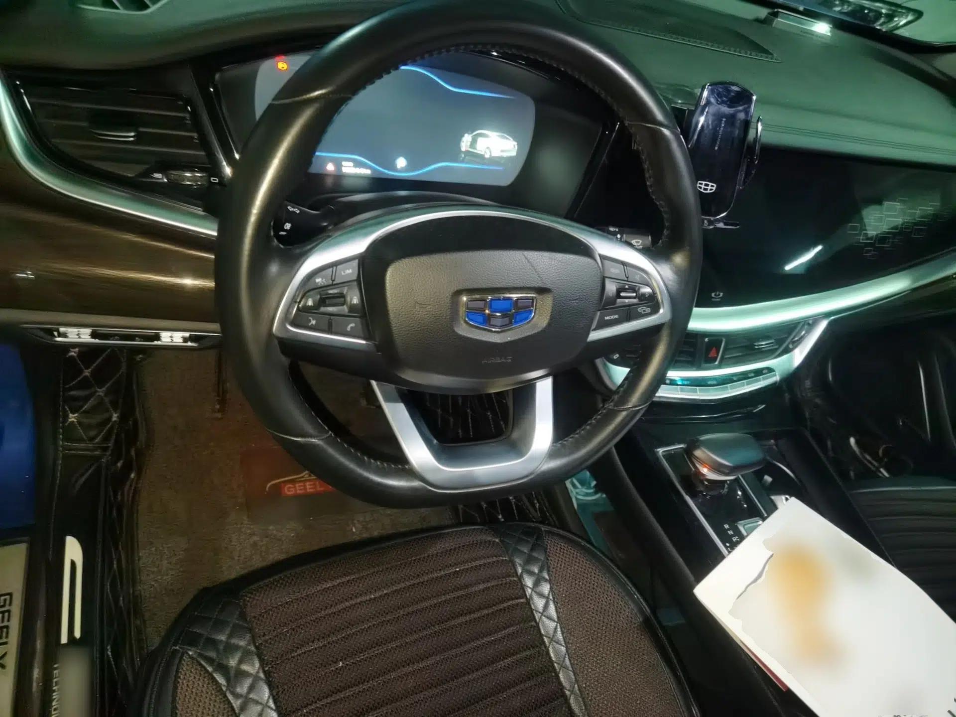 Geely Auto Emgrand GT New Energy 2018 1.5T PHEV Yaoxiang Edition — миниатюра 11