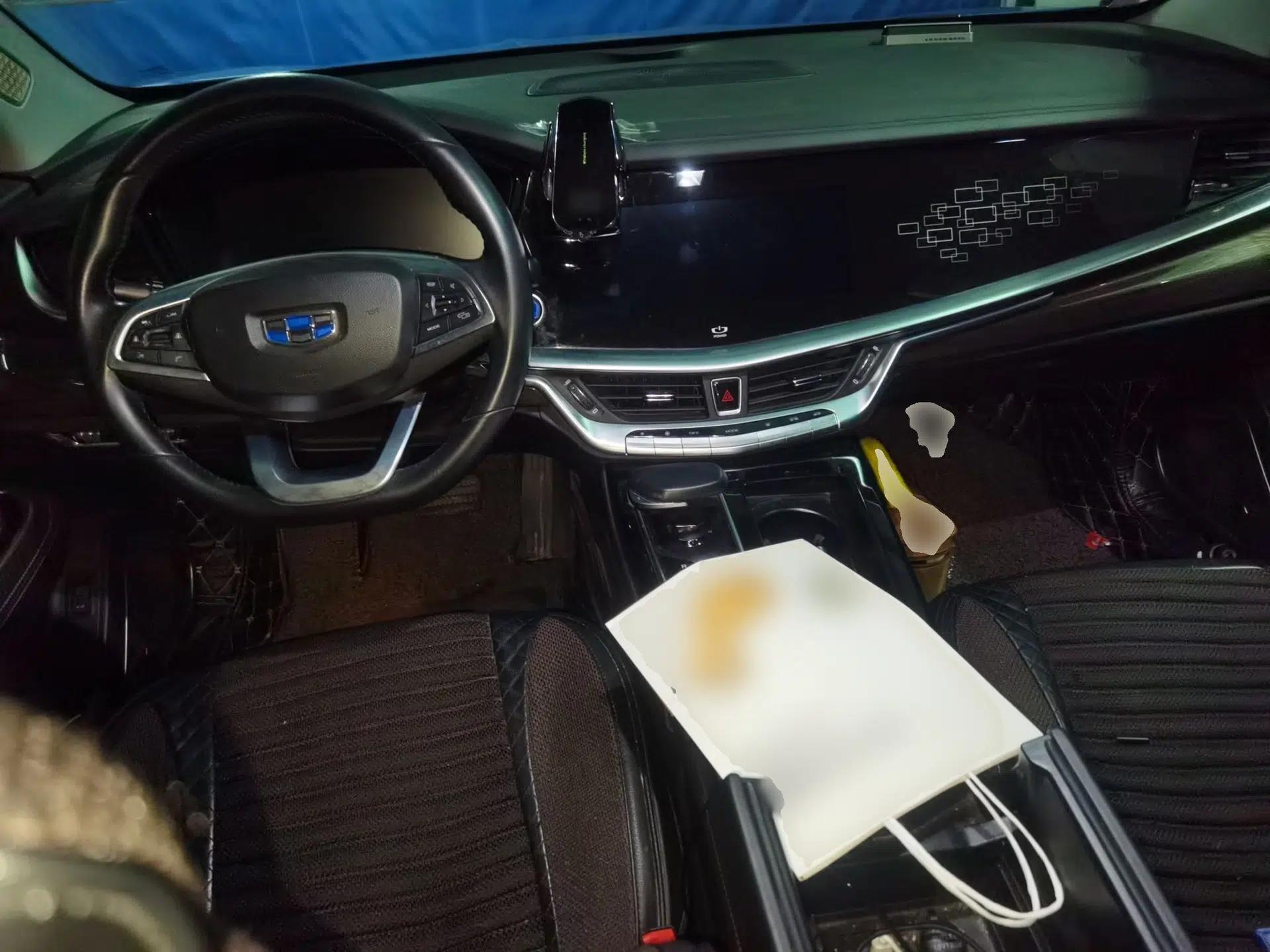 Geely Auto Emgrand GT New Energy 2018 1.5T PHEV Yaoxiang Edition — миниатюра 10