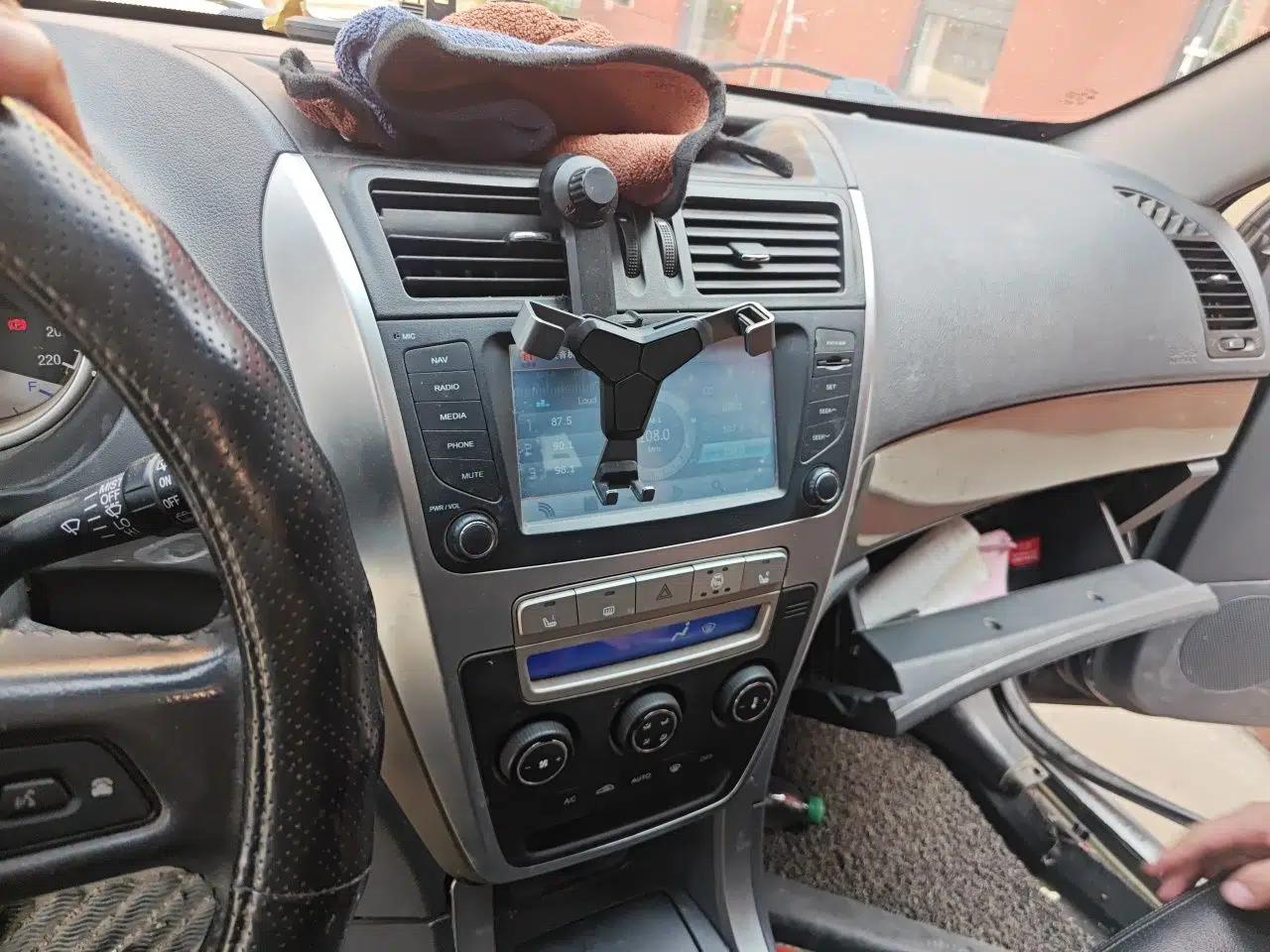 Geely Auto SX7 2013 1.8L Manual Luxury Model — миниатюра 14