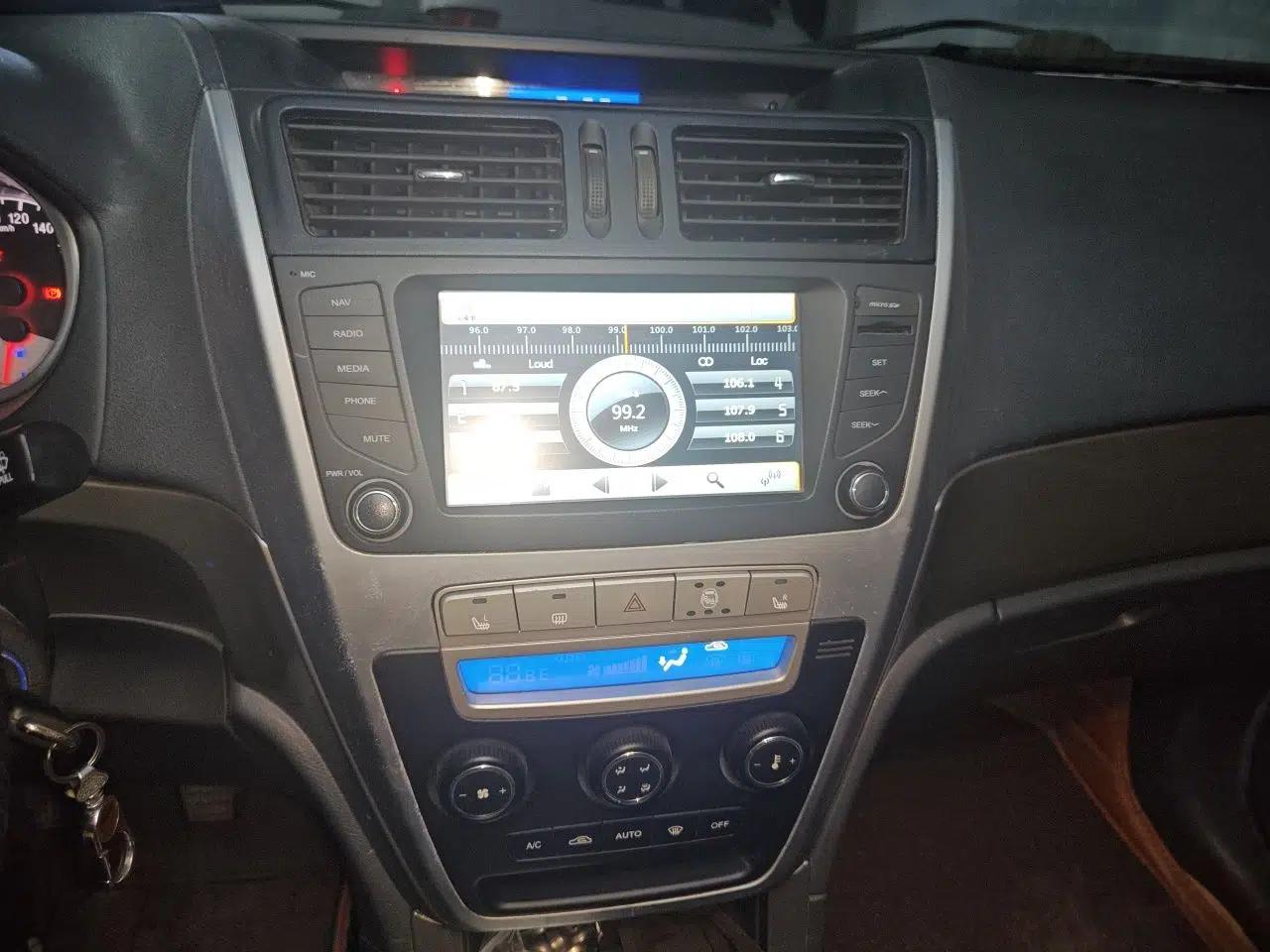 Geely Auto SX7 2013 1.8L Manual Luxury Model — миниатюра 14
