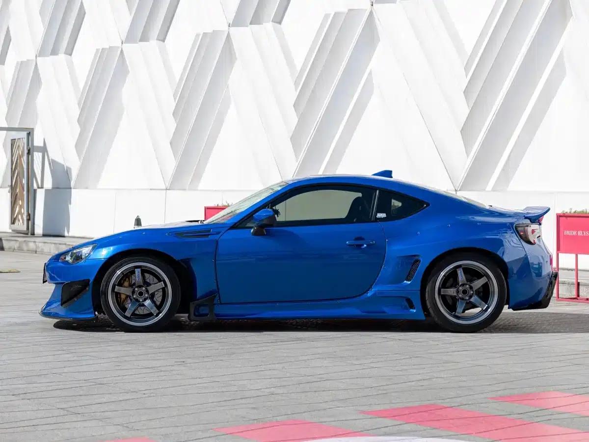 Subaru BRZ 2015 2.0i Manual — миниатюра 7
