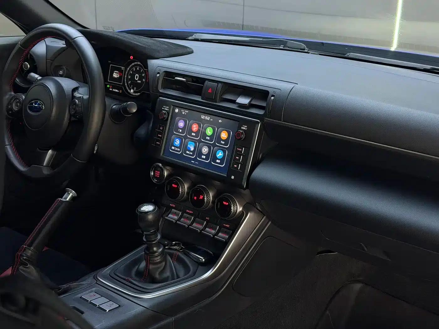 2022 Subaru BRZ 2.4L Manual — миниатюра 8