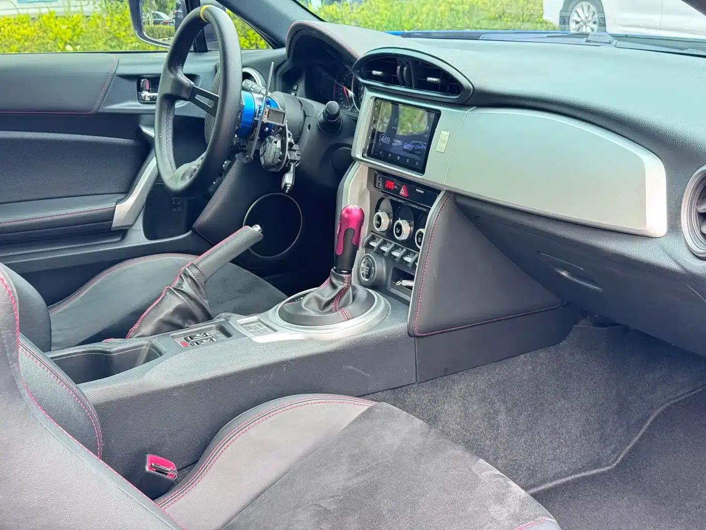 2017 Subaru BRZ 2.0i Automatic Type-RS — миниатюра 15