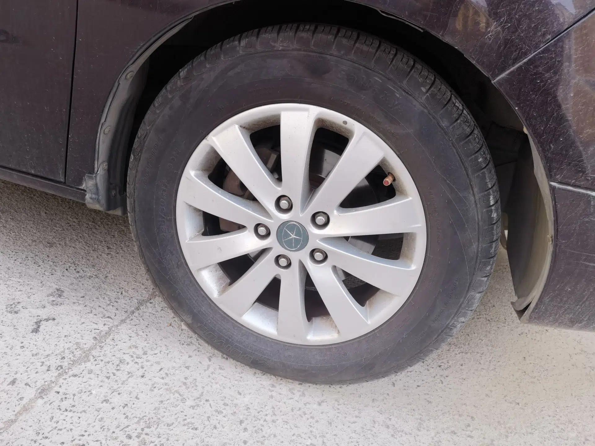 JAC Group Refine M5 2013 2.0T Gasoline Automatic Business Edition — миниатюра 8
