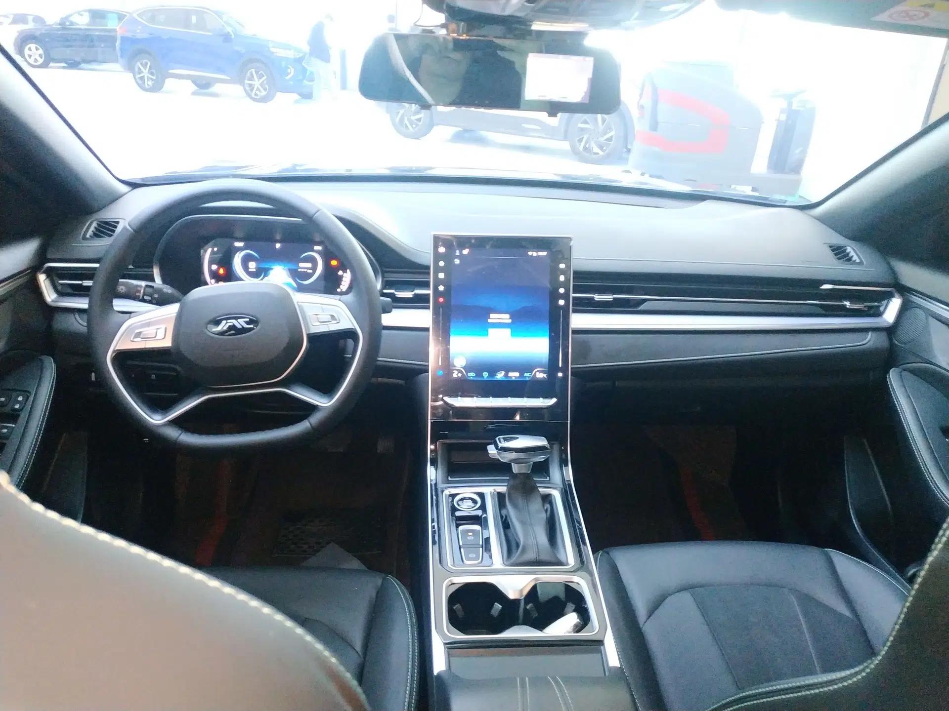 JAC A5 PLUS 2023 1.5T Automatic Prestige Model — миниатюра 13