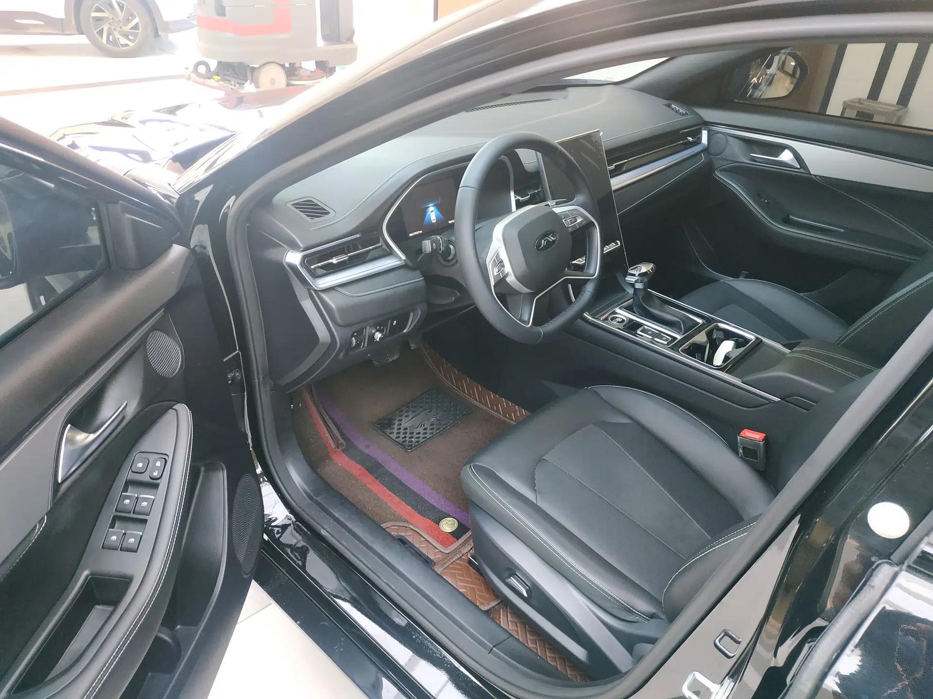 JAC A5 PLUS 2023 1.5T Automatic Prestige Model — миниатюра 19