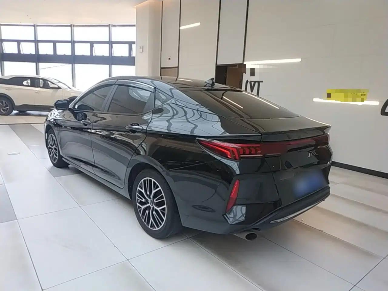 JAC A5 PLUS 2023 1.5T Automatic Prestige Model — миниатюра 4