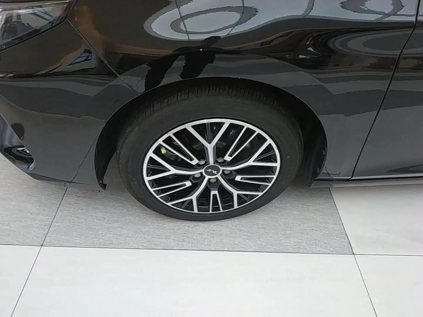 JAC A5 PLUS 2023 1.5T Automatic Prestige Model — миниатюра 8