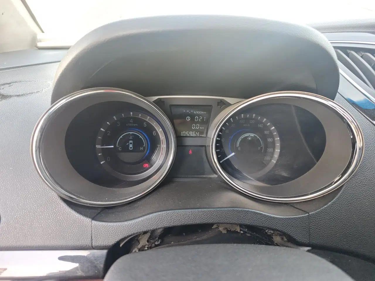 JAC Group Refine M2 2013 1.8L Manual Luxury 5-Seater — миниатюра 13