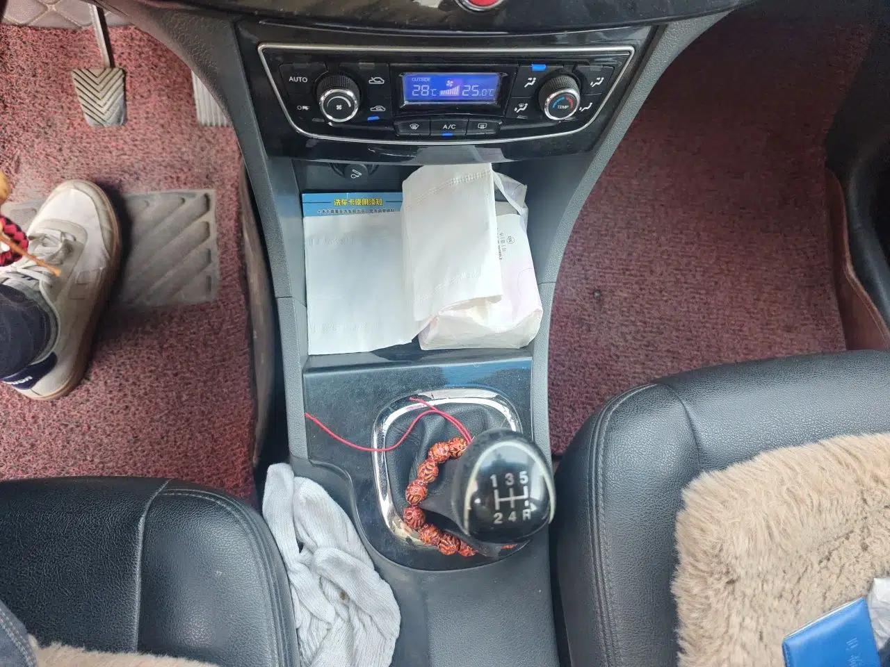JAC Group Refine M2 2013 1.8L Manual Luxury 5-Seater — миниатюра 15