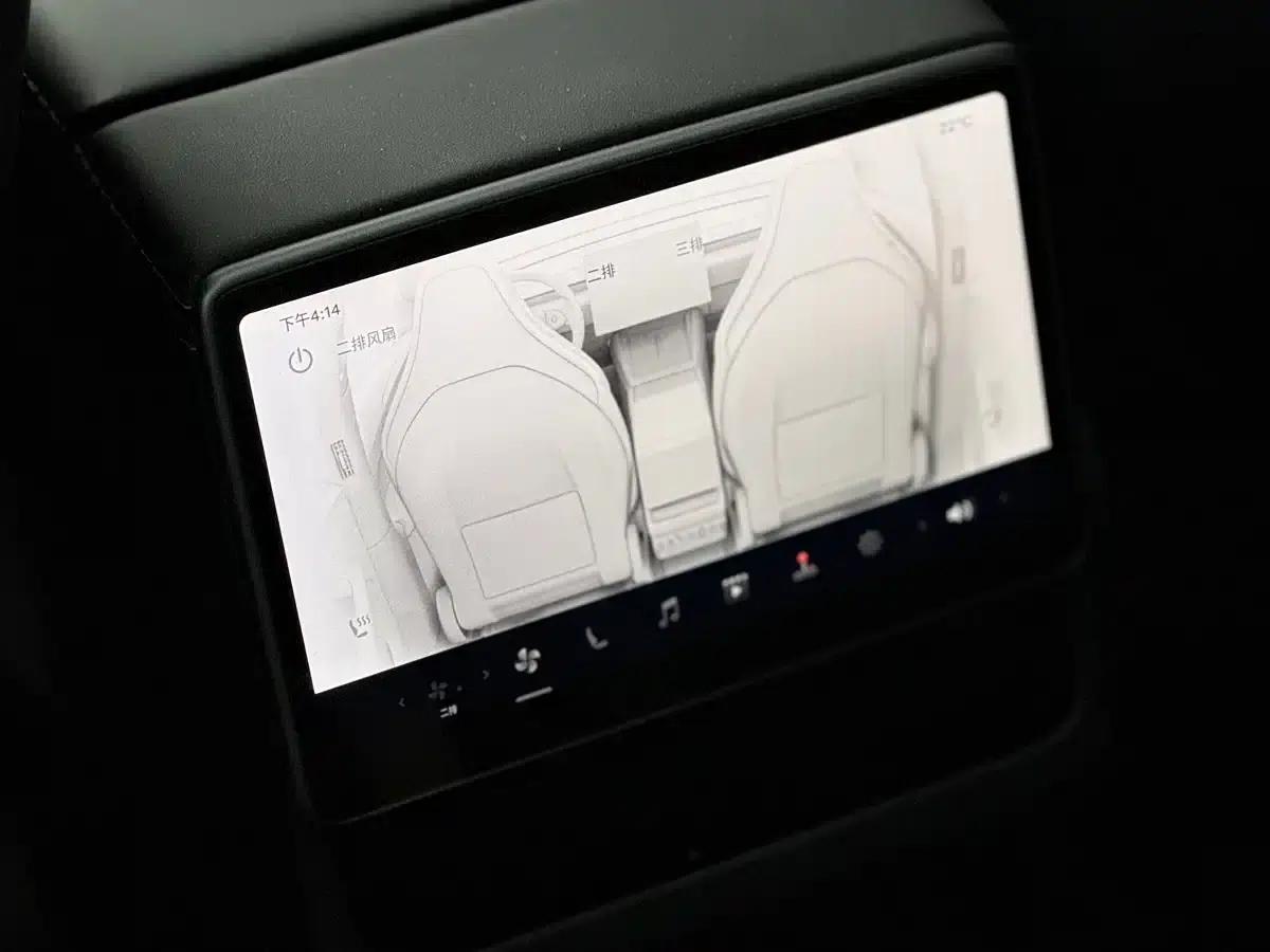 Model Y L 2025 Long Range All-Wheel Drive — миниатюра 9