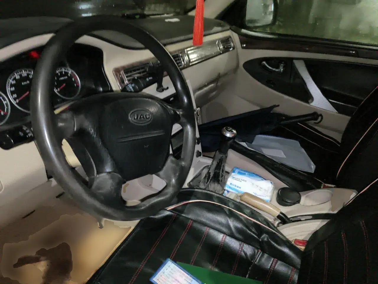 JAC Group Ruiling 2014 1.9T Standard Model Double Cab 4DB1-2C — миниатюра 10