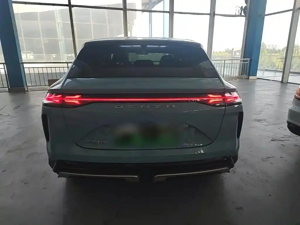 Denza N7 2024 550 Smart Driving Pro Edition — миниатюра 6
