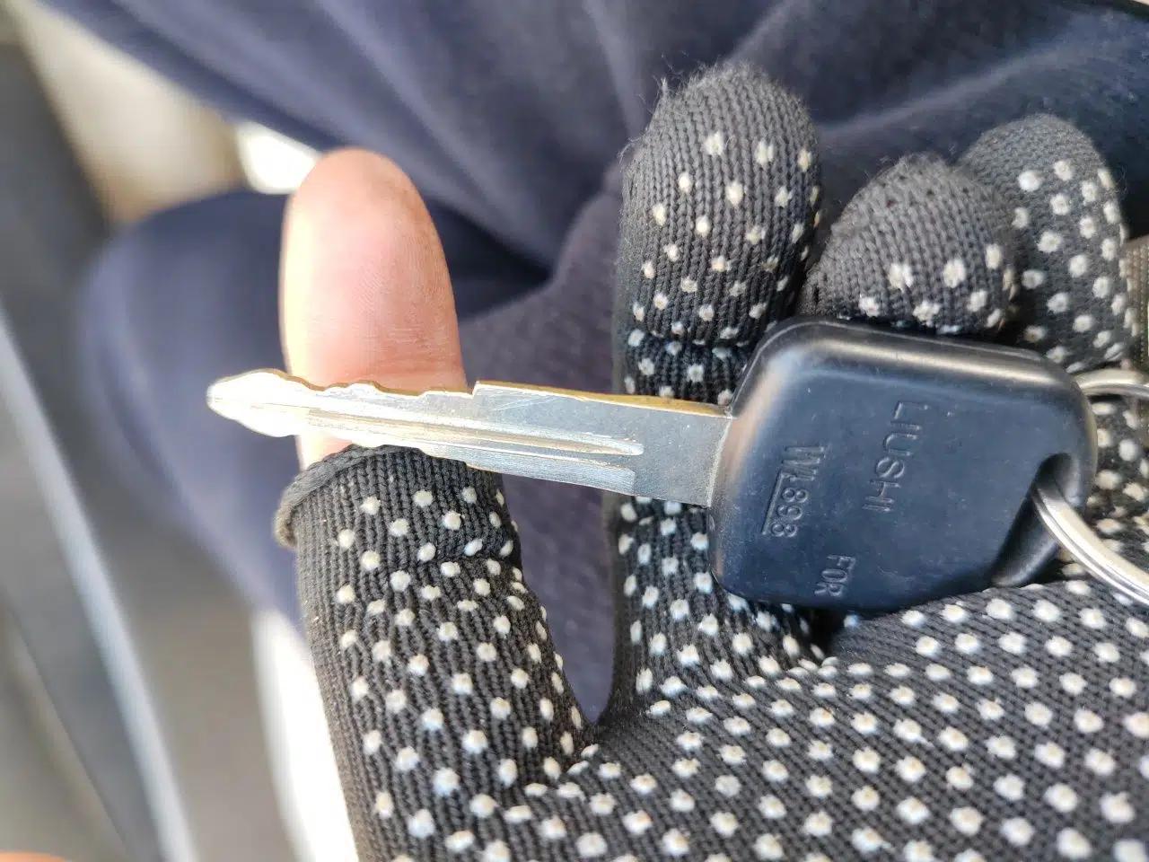 Jinbei Hiace 2014 2.0L Fifth-Generation Xiangyun Comfort Type 1 4G20C — миниатюра 9