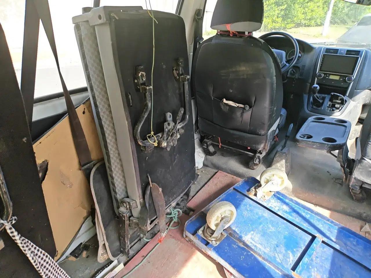 Jinbei Grace 2016 2.0L Express Utility Model — миниатюра 18