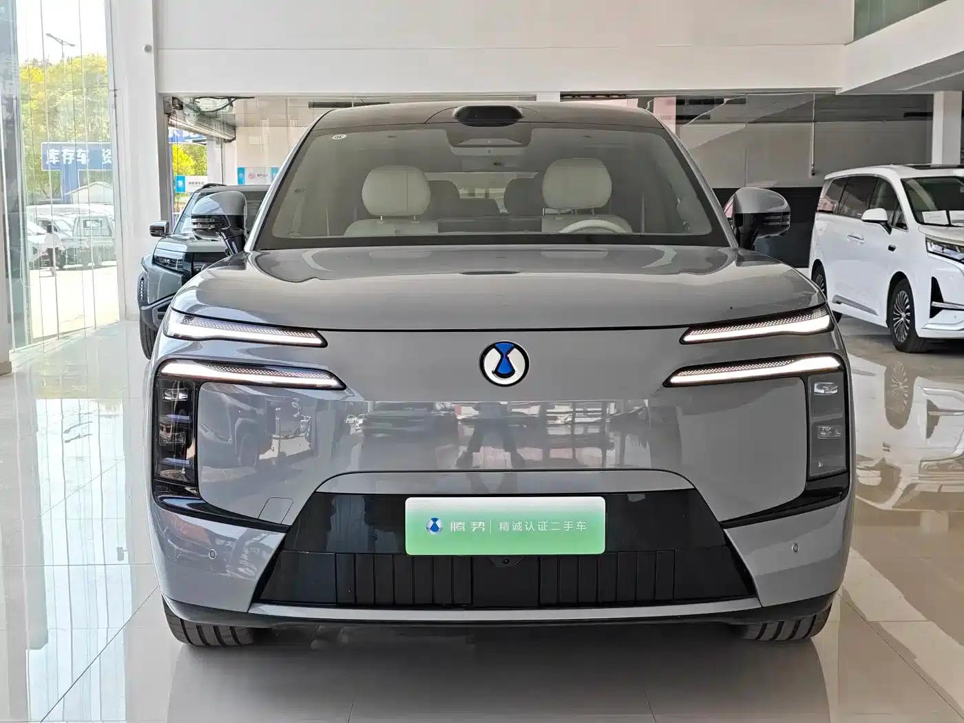Denza N8L 2025 Flagship Edition — миниатюра 2
