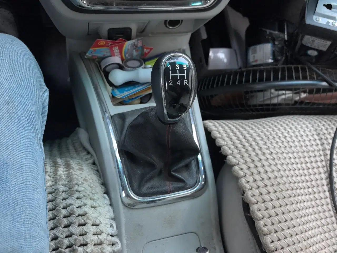 Jinbei New Hiace X30L 2019 1.5L Cargo Van Wealth Edition China VI SWC15M — миниатюра 15
