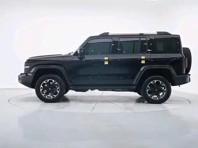Tank 300 New Energy 2024 Hi4-T — миниатюра 7