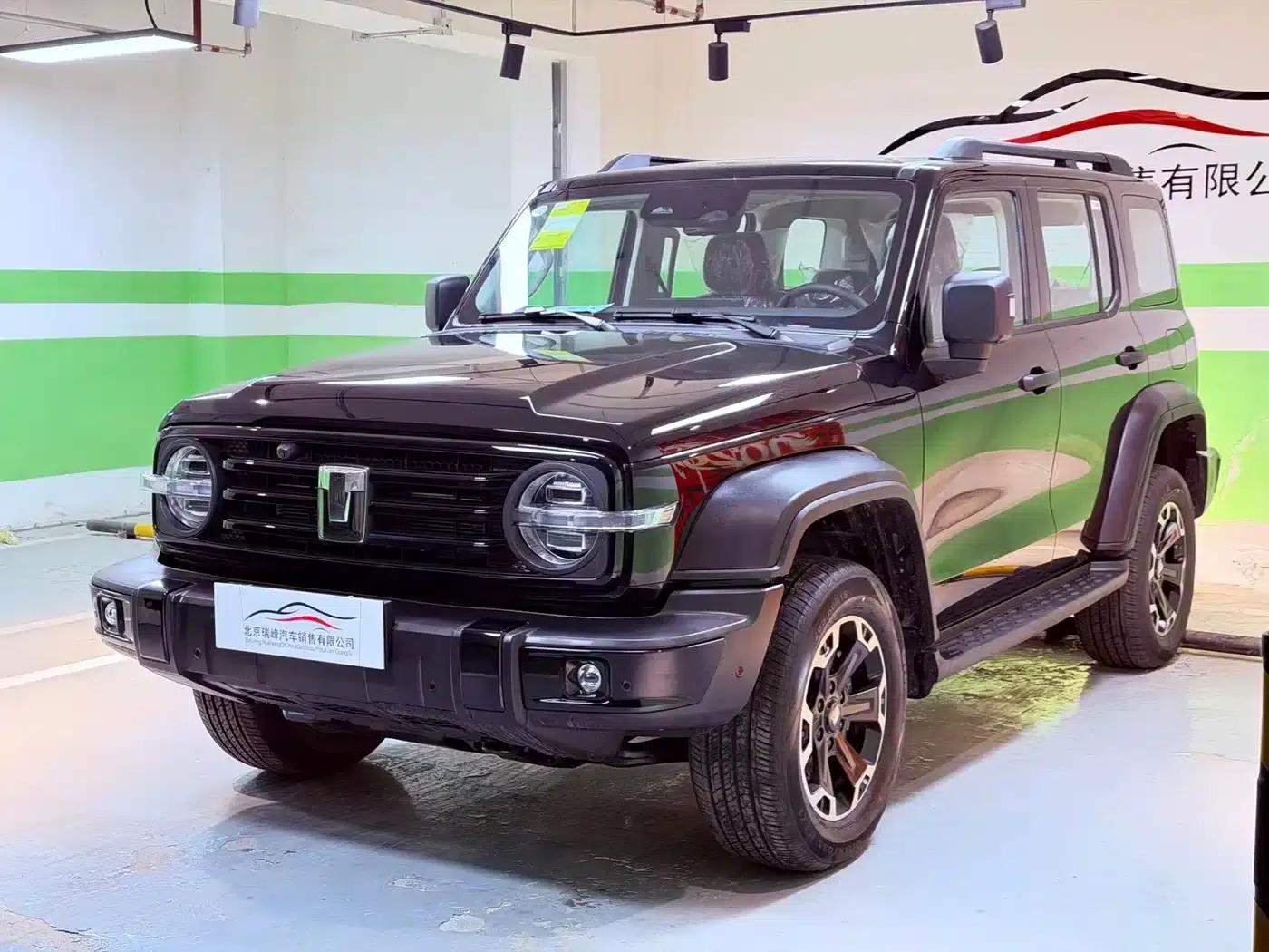 Tank 300 New Energy 2025 Hi4-T 36.7kWh — миниатюра 1