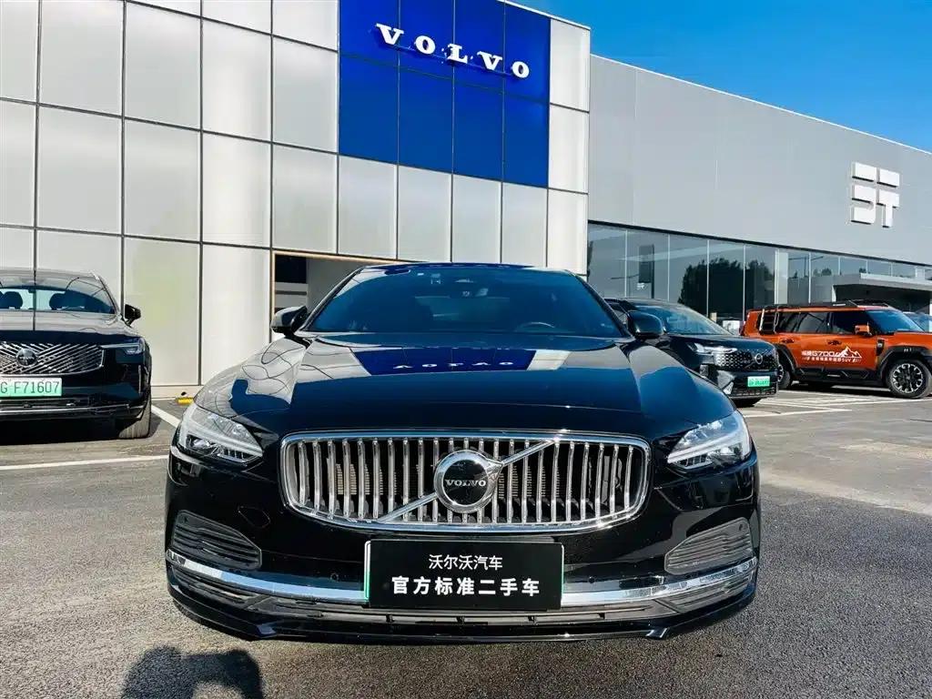 2022 Volvo S90 Plug-in Hybrid T8 E-Drive Hybrid Smart Luxury Edition — миниатюра 2
