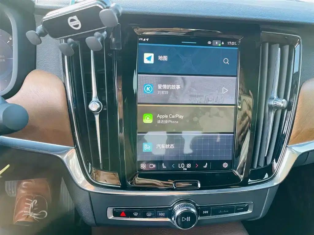 2022 Volvo S90 Plug-in Hybrid T8 E-Drive Hybrid Smart Luxury Edition — миниатюра 14
