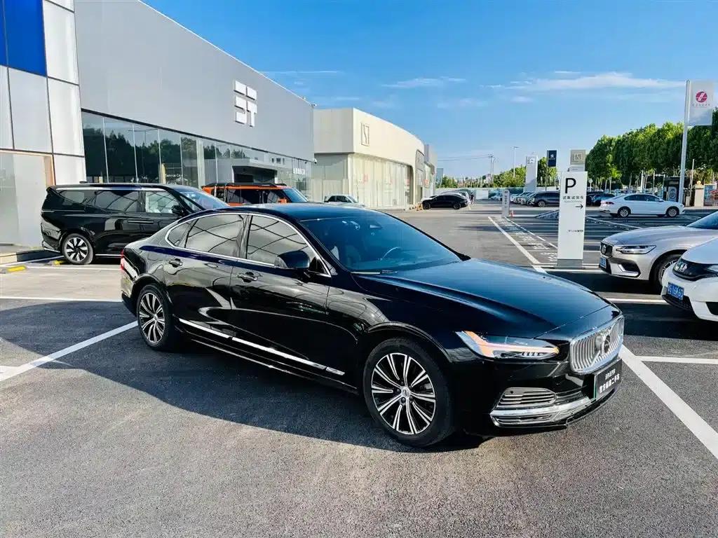 2022 Volvo S90 Plug-in Hybrid T8 E-Drive Hybrid Smart Luxury Edition — миниатюра 5