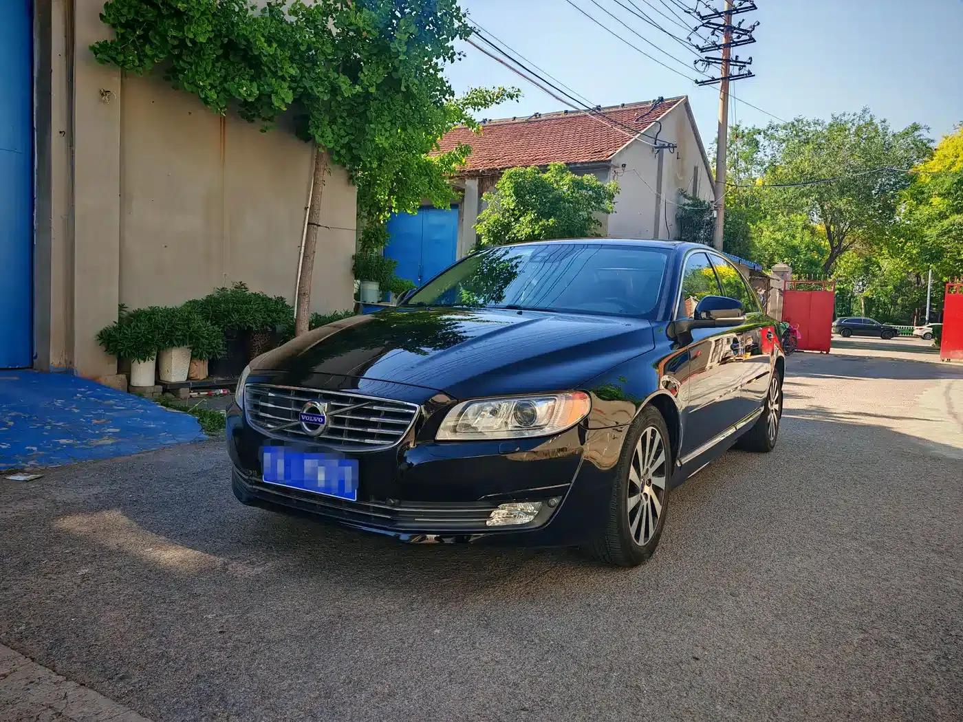 2015 Volvo S80L 2.0T T5 Smart Edition — миниатюра 1